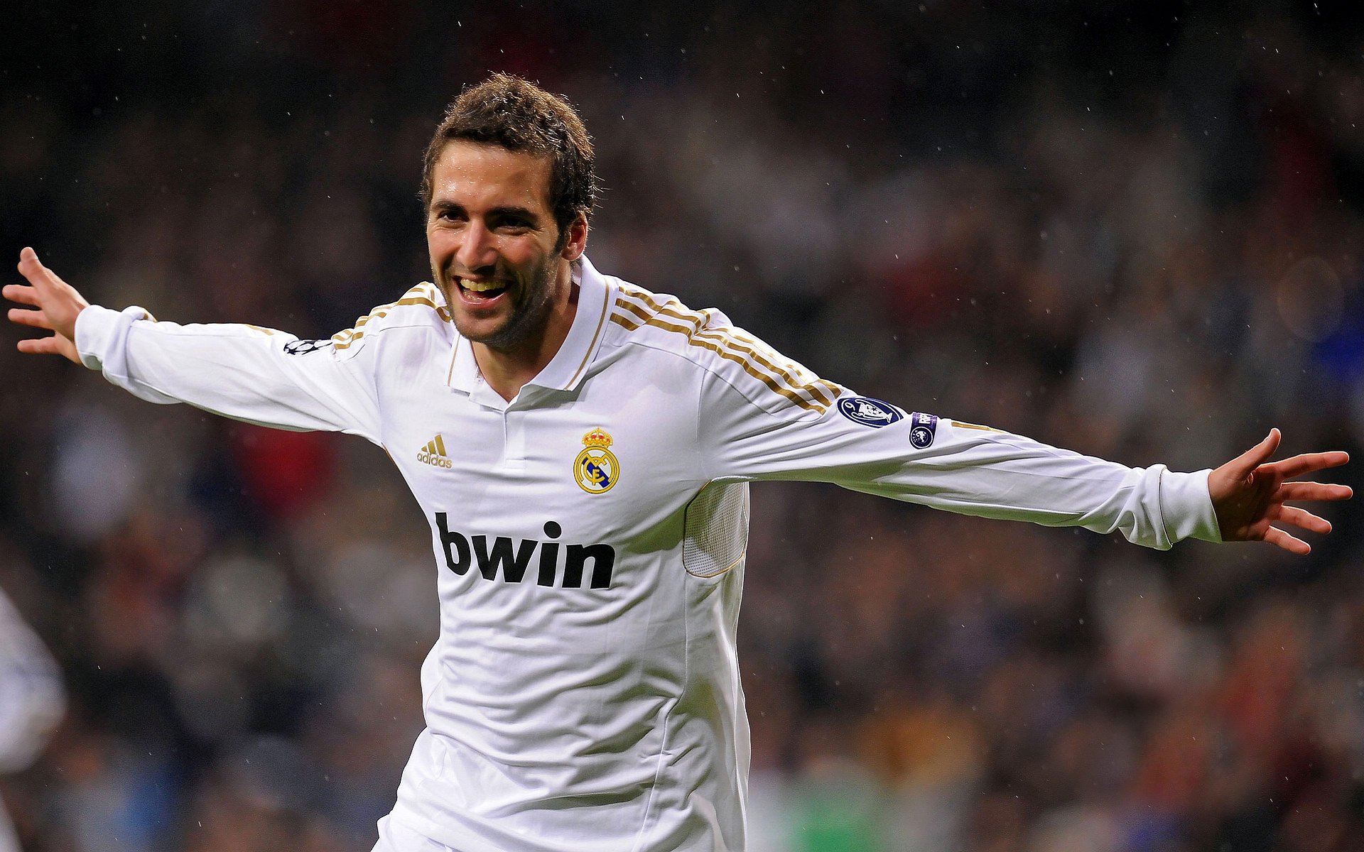 女子中距离自由泳德国逼近奖牌线，女子中长距离自由泳