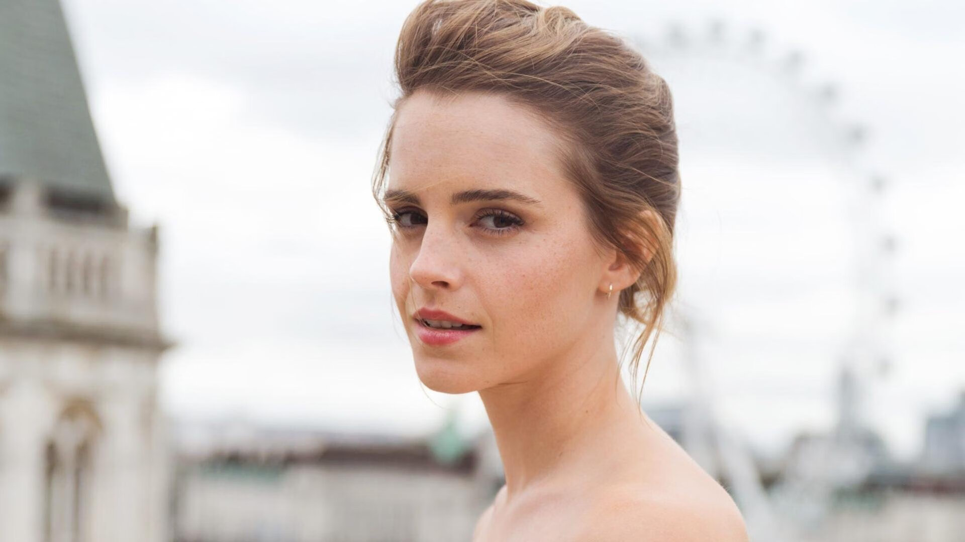 意甲激烈对抗:尤文图斯战平AC米兰,榜首天平再摇晃,尤文图斯踢意乙